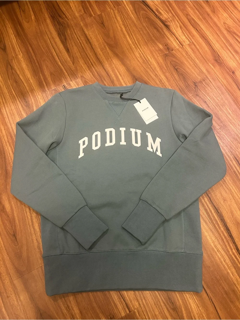Men's Crewneck Sweatshirt in Sage Green NWT small